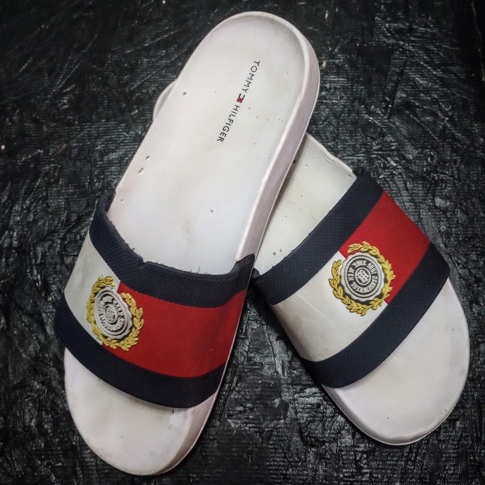 Tommy Hilfiger sandals size 9